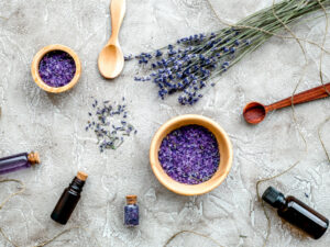 8 Proven Benefits & Uses Of Lavender Oil For Skin